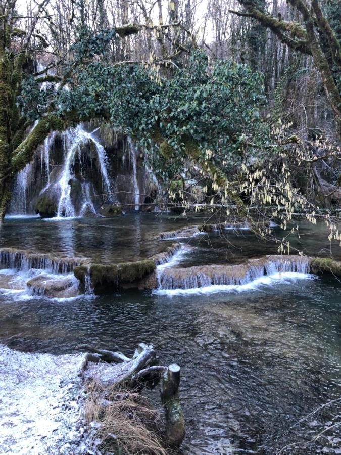 Gite De La Cascade Les Planches-pres-Arbois ภายนอก รูปภาพ